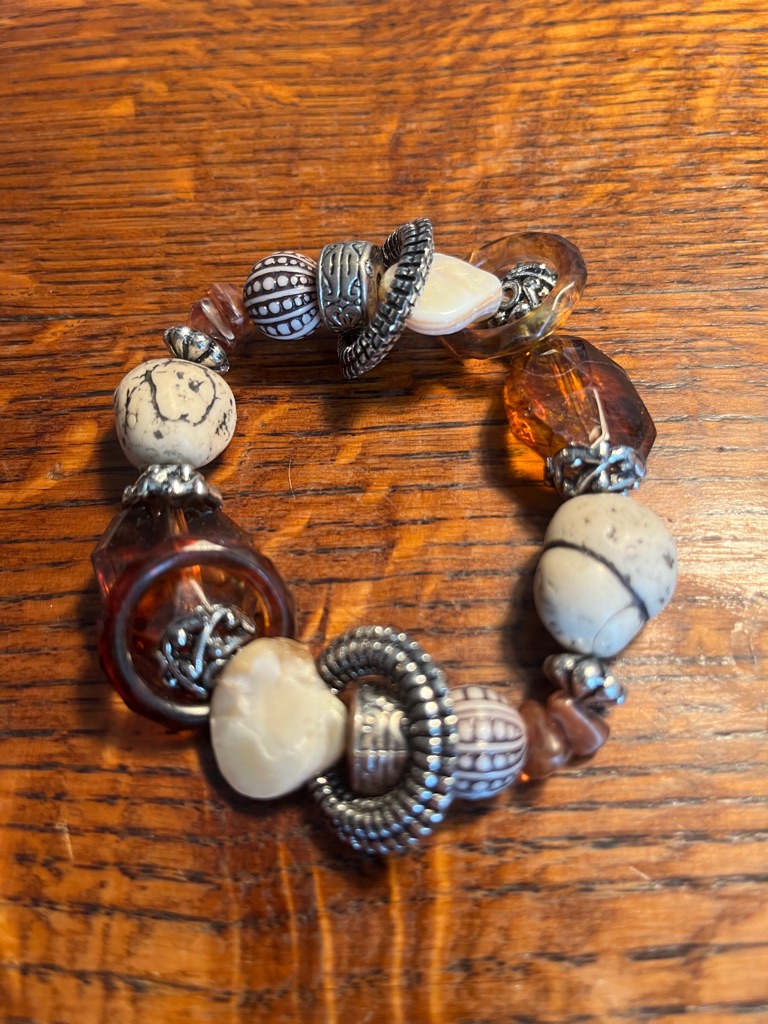Brown And Cream Beaded Stretch Bracelet With Silver Accents 15$